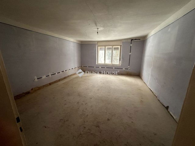 Eladó családi ház, Nagykőrösön 32 M Ft, 3 szobás