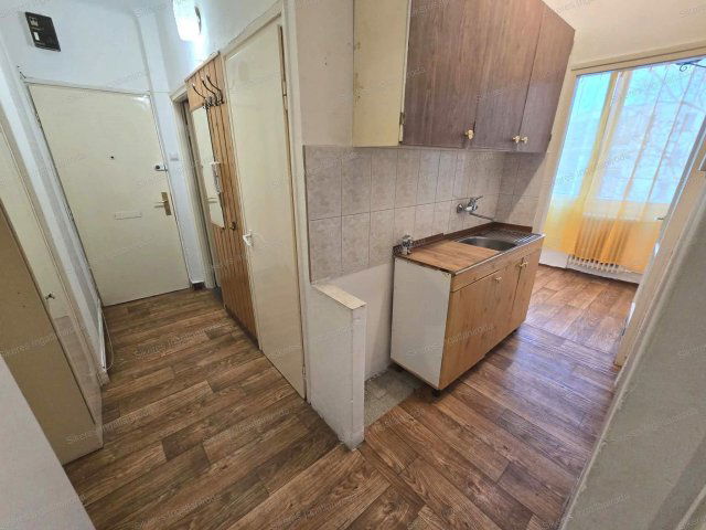 Eladó téglalakás, Tatabányán 44.99 M Ft, 2 szobás