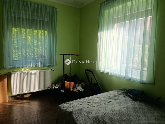 Eladó családi ház, Gödöllőn 179.9 M Ft, 3 szobás