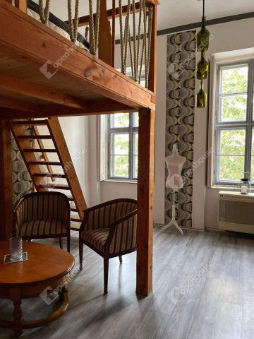 Eladó téglalakás, Szegeden 59.9 M Ft, 1 szobás