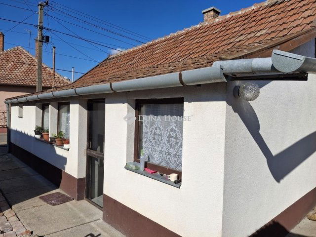 Eladó családi ház, Berettyóújfaluban 14.2 M Ft, 2 szobás