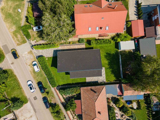 Eladó családi ház, Zamárdiban 139.9 M Ft, 4 szobás