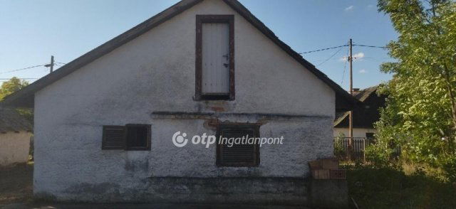 Eladó családi ház, Tápióbicskén 12.5 M Ft, 2 szobás