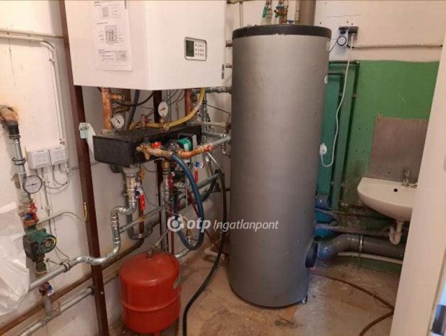 Eladó ipari ingatlan, Pakson 700 M Ft / költözzbe.hu