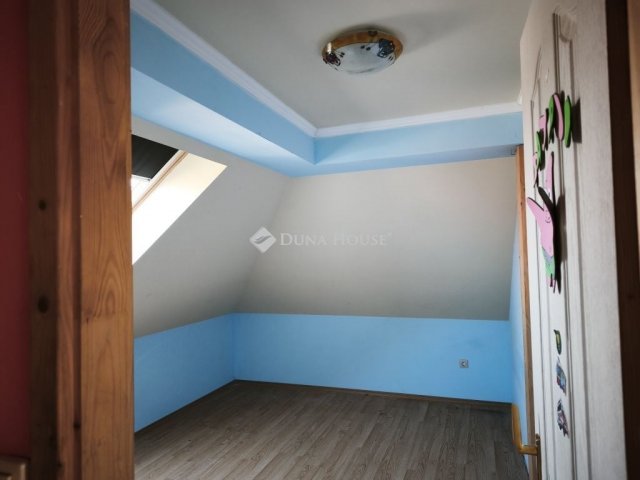 Eladó családi ház, Szombathelyen 74.6 M Ft, 6 szobás