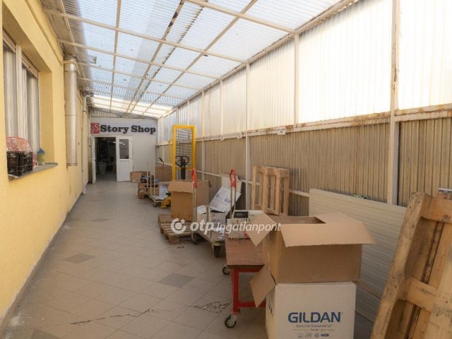 Kiadó családi ház, albérlet, Debrecenben 250 E Ft / hó