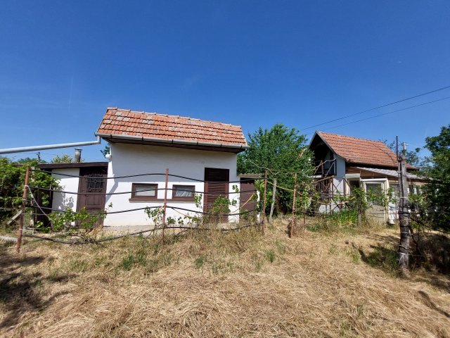 Eladó telek, Szegeden 22 M Ft, 1 szobás / költözzbe.hu