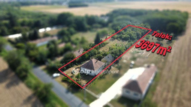 Eladó családi ház, Kemeneshőgyészen 12.9 M Ft, 3 szobás