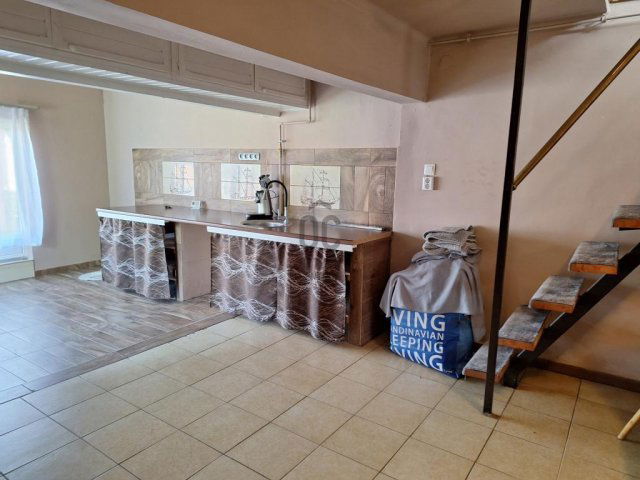 Eladó családi ház, Szigetszentmiklóson 87 M Ft, 2 szobás