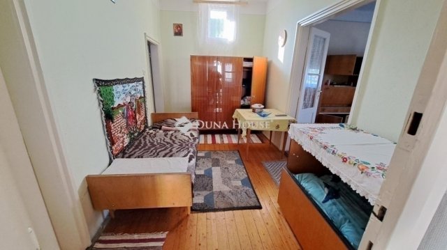 Eladó családi ház, Zsámbokon 45 M Ft, 3 szobás