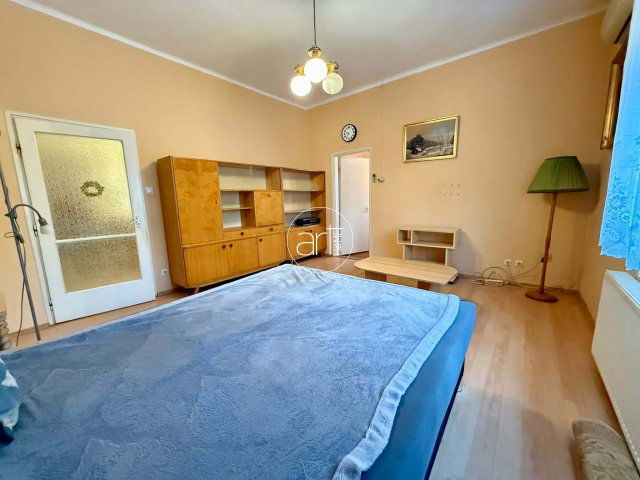 Eladó téglalakás, Szegeden, Bajai úton 59.9 M Ft, 1+2 szobás