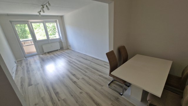 Eladó panellakás, Győrött 53.8 M Ft, 2 szobás