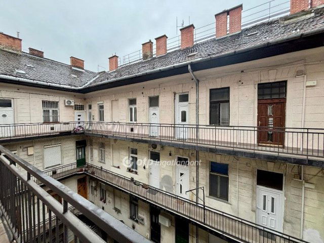 Eladó téglalakás, Budapesten, VII. kerületben 47 M Ft, 1 szobás