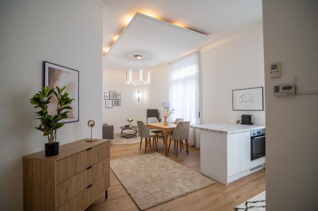 Eladó téglalakás, Budapesten, V. kerületben 125 M Ft, 2 szobás