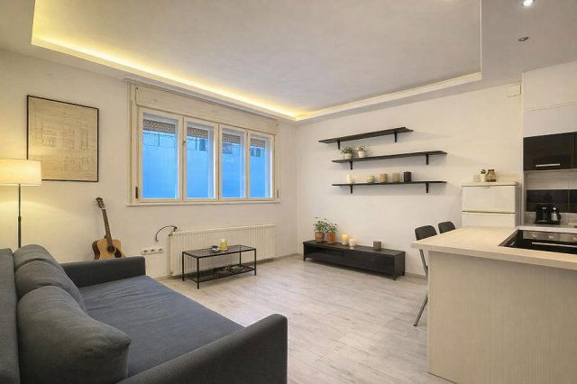 Kiadó téglalakás, albérlet, Budapesten, I. kerületben, 2 szobás