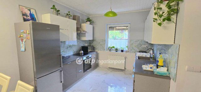 Eladó családi ház, Debrecenben 108.9 M Ft, 4 szobás