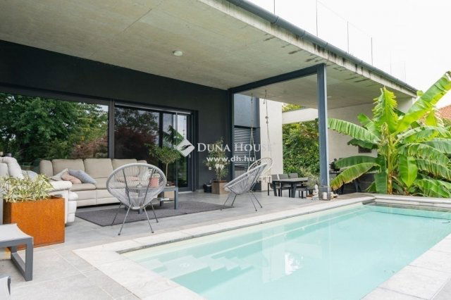 Eladó családi ház, Diósdon 429 M Ft, 5 szobás