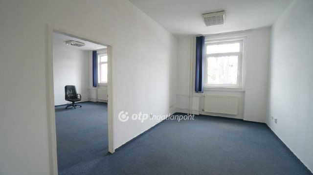 Kiadó iroda, Budapesten, IV. kerületben 1097 E Ft / hó, 1 szobás