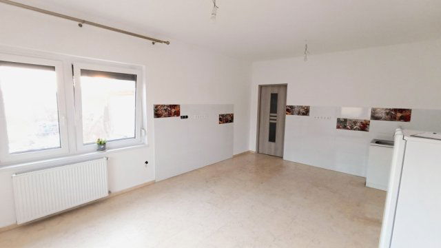 Eladó családi ház, Zsámbokon 57.9 M Ft, 3 szobás