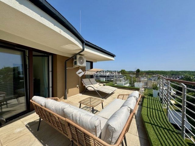 Eladó téglalakás, Budapesten, III. kerületben 224 M Ft, 4 szobás