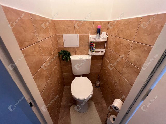 Eladó panellakás, Sopronban 51.9 M Ft, 2 szobás