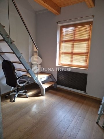 Eladó családi ház, Gombán 167 M Ft, 7 szobás