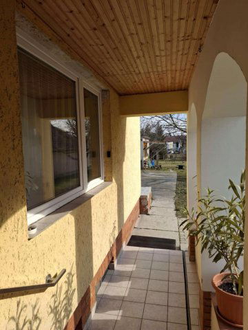 Eladó családi ház, Győrött 89.9 M Ft, 4+2 szobás