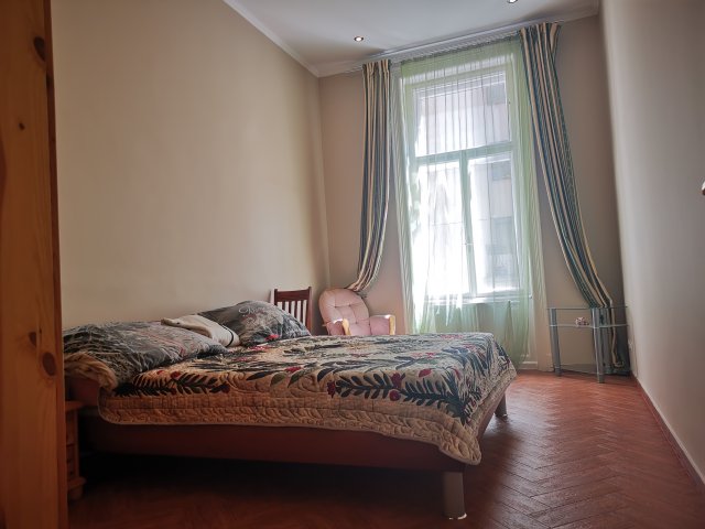 Eladó téglalakás, Budapesten, VI. kerületben 82.9 M Ft