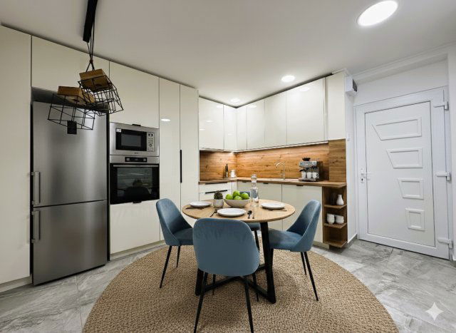 Eladó téglalakás, Komlón 32 M Ft, 2 szobás