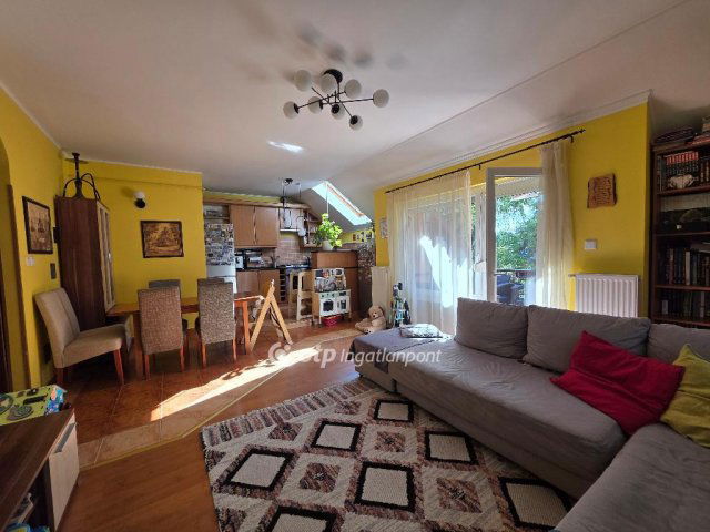 Eladó téglalakás, Budapesten, XVII. kerületben 89 M Ft, 3 szobás