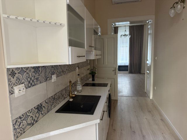 Kiadó téglalakás, albérlet, XIII. kerületben, Katona József utcában