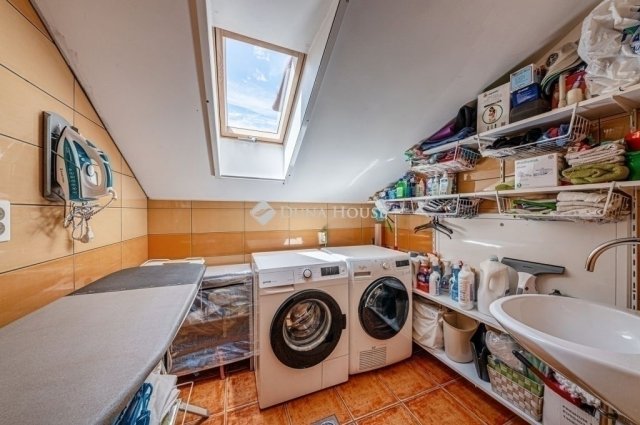 Eladó családi ház, Budapesten, XVIII. kerületben 193 M Ft