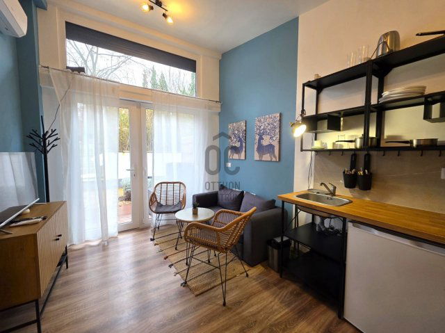 Eladó nyaraló, Balatonföldváron 39.9 M Ft, 1 szobás