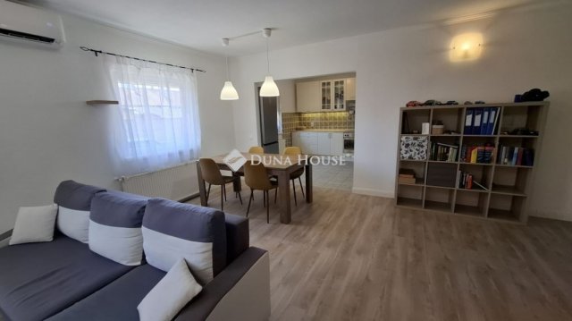 Kiadó téglalakás, albérlet, Gyömrőn 400 E Ft / hó, 4 szobás