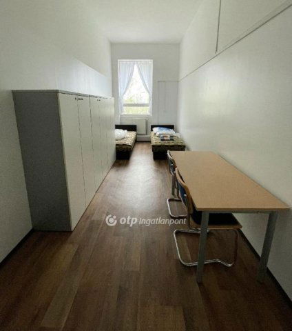 Eladó ipari ingatlan, Mosonmagyaróváron 385 M Ft