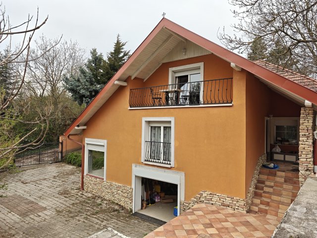 Eladó családi ház, Biatorbágyon, Mandula utcában 150 M Ft