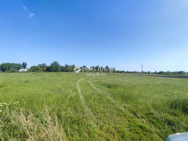 Eladó ipari ingatlan, Kecskeméten 170 M Ft / költözzbe.hu