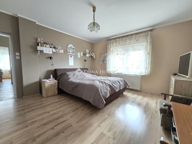 Eladó családi ház, Kozármislenyen 129.9 M Ft, 5 szobás