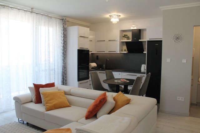 Eladó téglalakás, Tatabányán 71.2 M Ft, 2 szobás