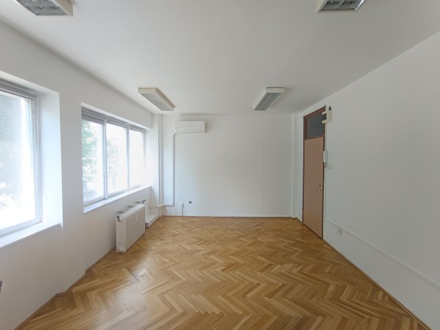 Kiadó iroda, Miskolcon 120 E Ft / hó, 1 szobás