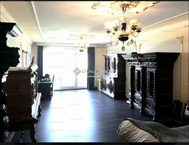 Eladó családi ház, Budakeszin 220 M Ft, 7 szobás