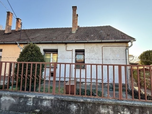 Eladó családi ház, Gyálon 59.9 M Ft, 2 szobás