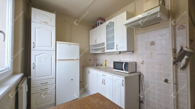 Eladó panellakás, Miskolcon 41.5 M Ft, 3 szobás