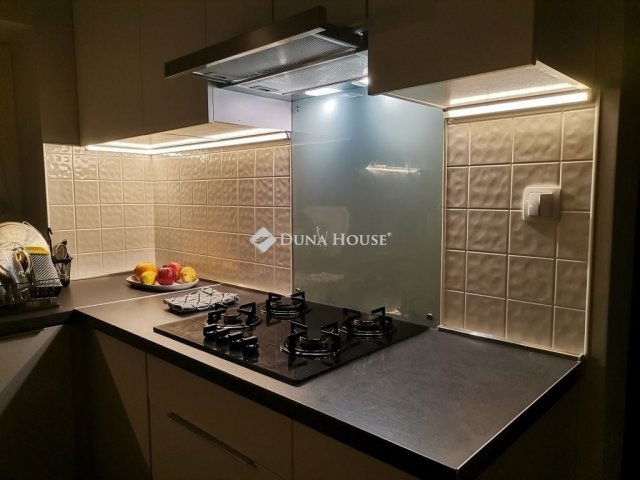 Eladó családi ház, Kecskeméten 69 M Ft, 7 szobás