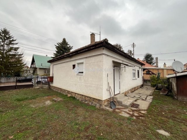 Eladó családi ház, Gárdonyban 61 M Ft, 2 szobás