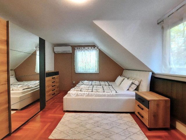 Eladó nyaraló, Siófokon 255 M Ft, 8 szobás