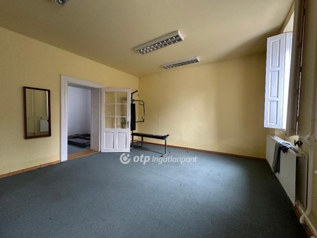 Eladó ipari ingatlan, Szentesen 95 M Ft / költözzbe.hu