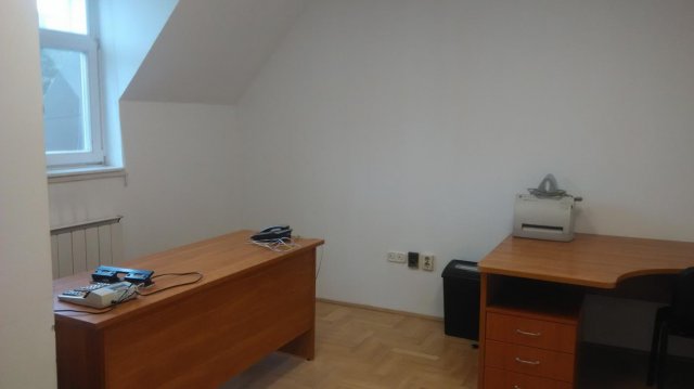 Kiadó iroda, Budapesten, II. kerületben 344 E Ft / hó, 1 szobás
