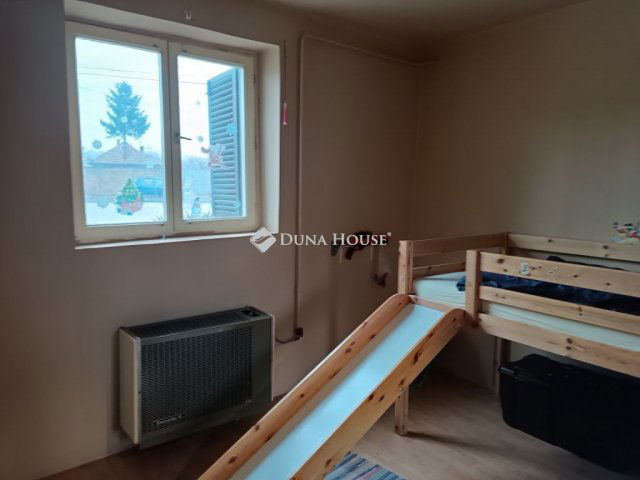 Eladó családi ház, Tiszaalpáron 14.5 M Ft, 3 szobás