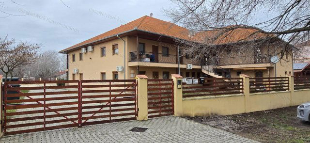 Eladó téglalakás, Cserkeszőlőn 31.99 M Ft, 1 szobás